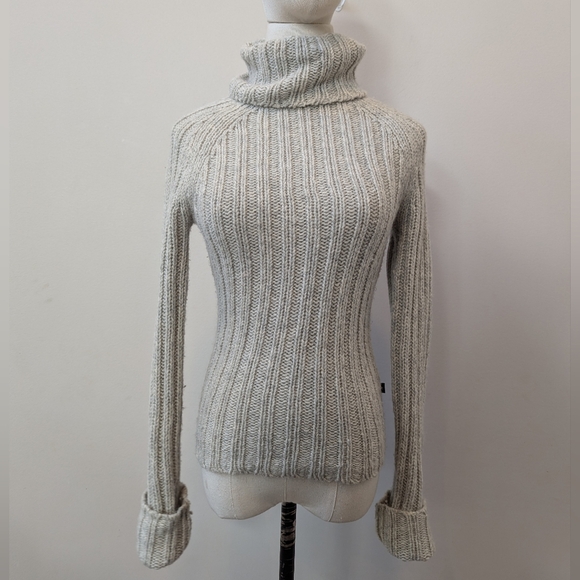 Abercrombie &Fitch Y2K Ribbed Wool Turtleneck Sweater - Picture 1 of 12